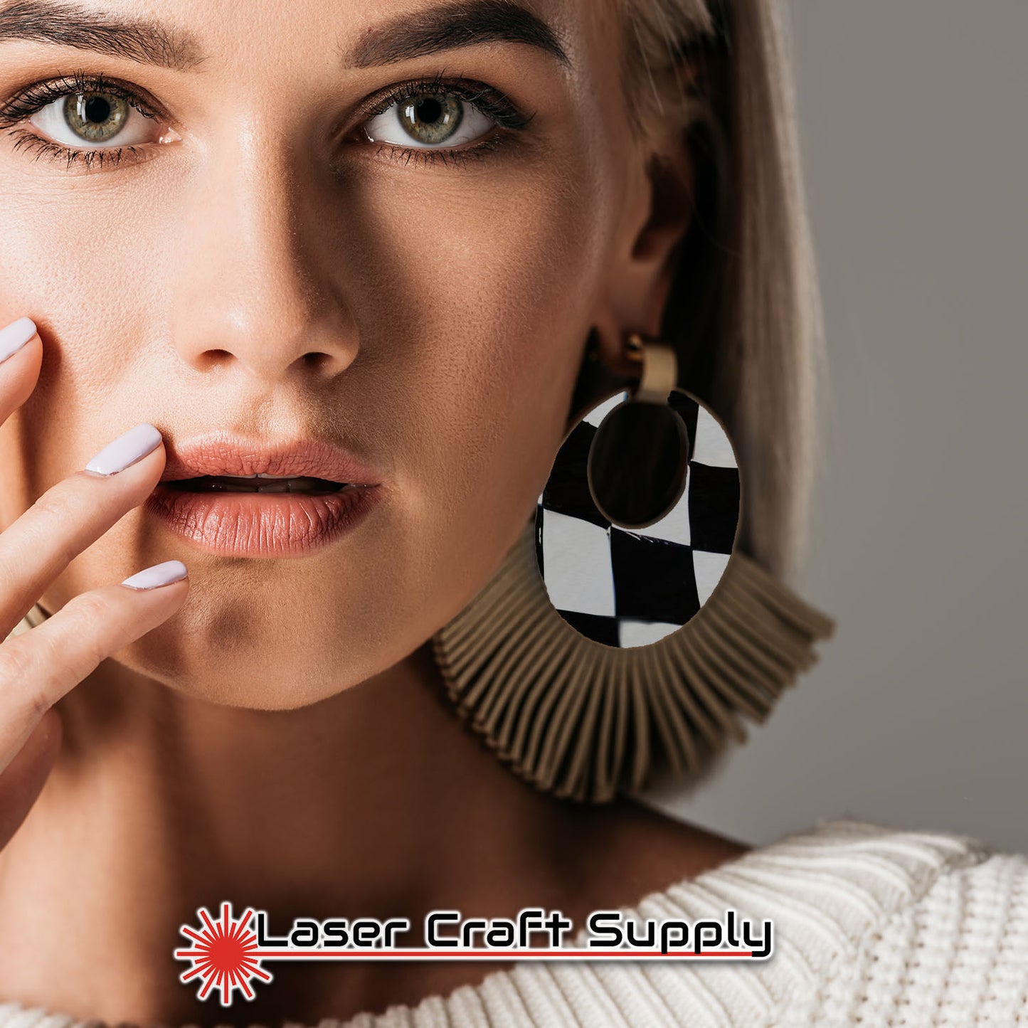 Creative Cast Acrylics - Pure Checkered Flag