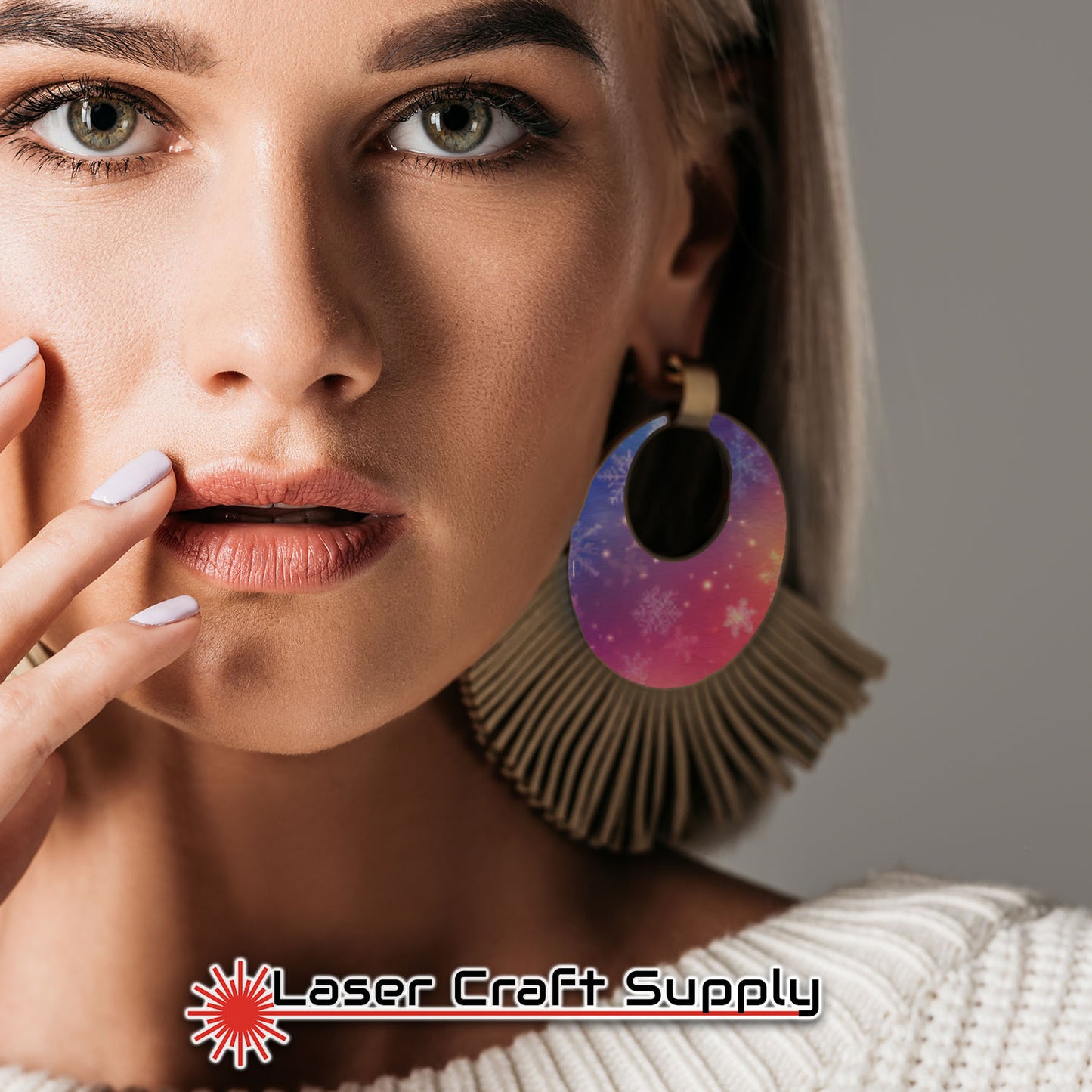 Creative Cast Acrylics - Snowflakes in Color Mist