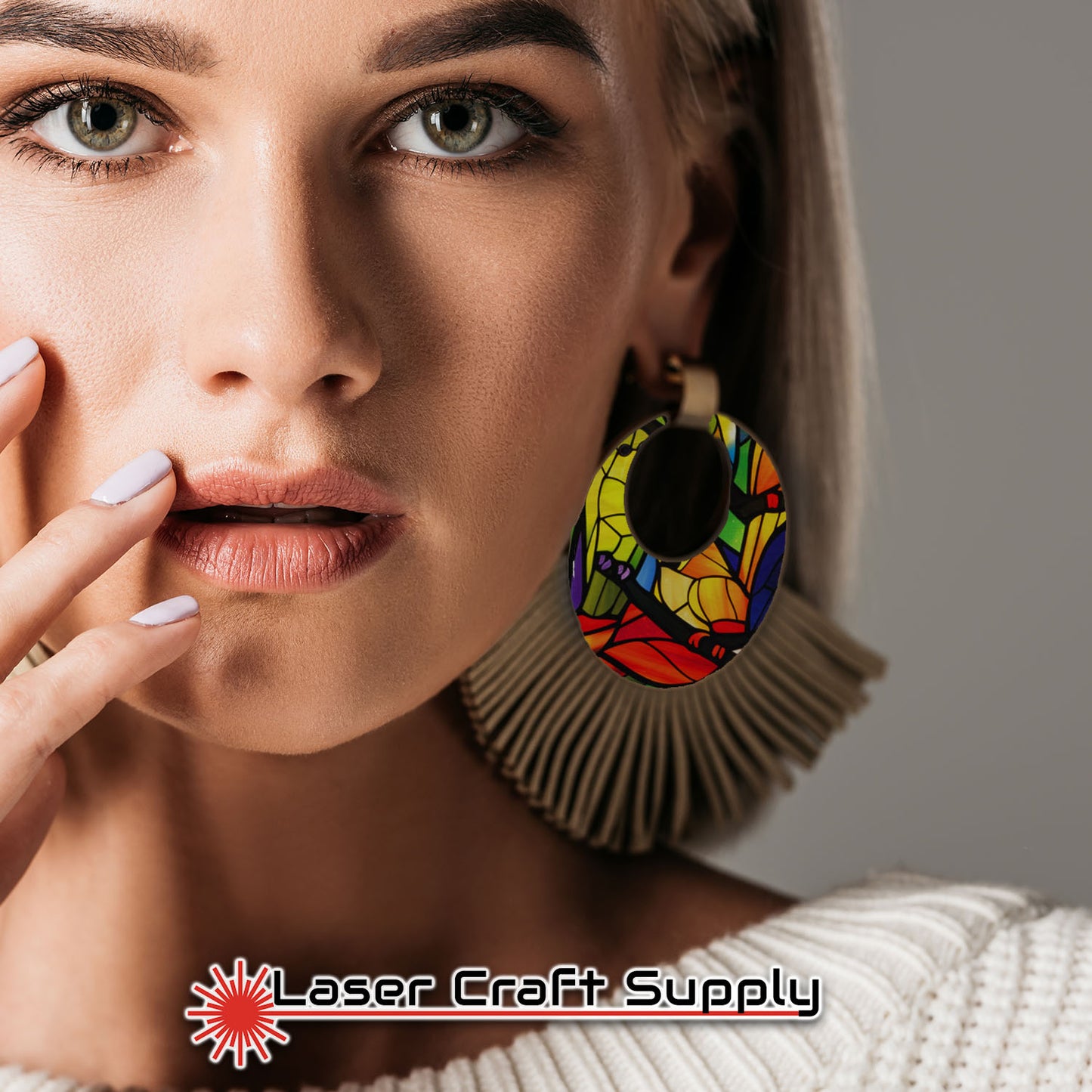 Creative Cast Acrylics - Parrots - Stained Glass